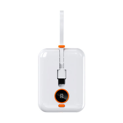Type C Uitgangsinterface Draagbare 10000 mAh Powerbank voor opladen en apparaten in de buitenlucht